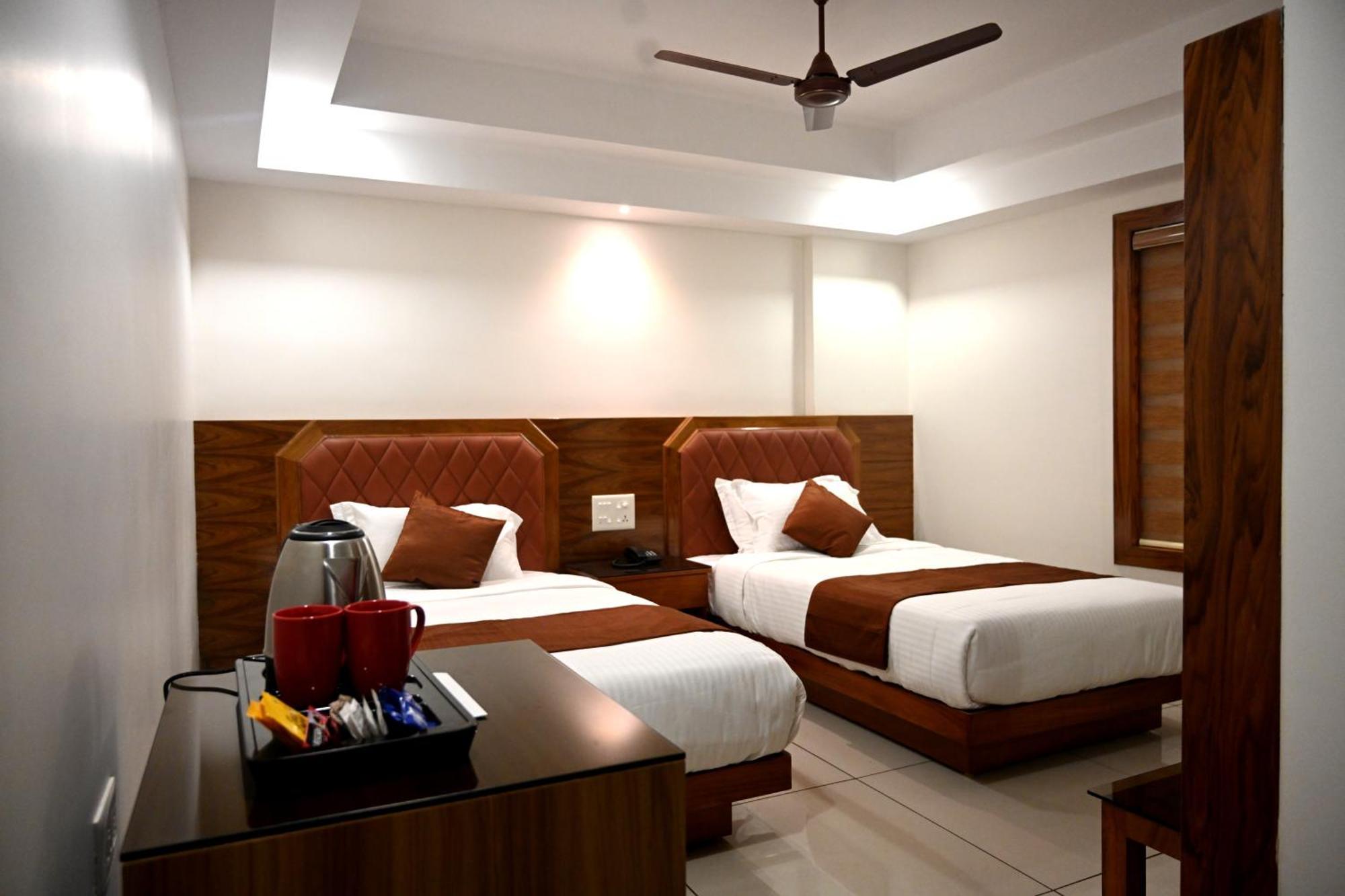 Hotel Harley Residency Kannur Exterior foto